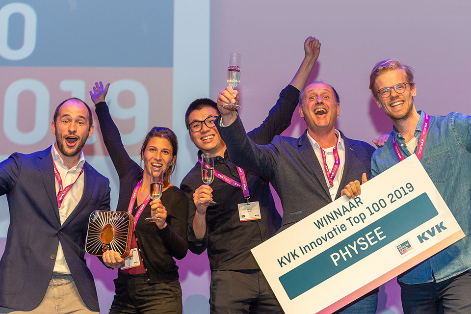 Slimme glazen gevel zorgt voor energiezuinige koeling en verwarming