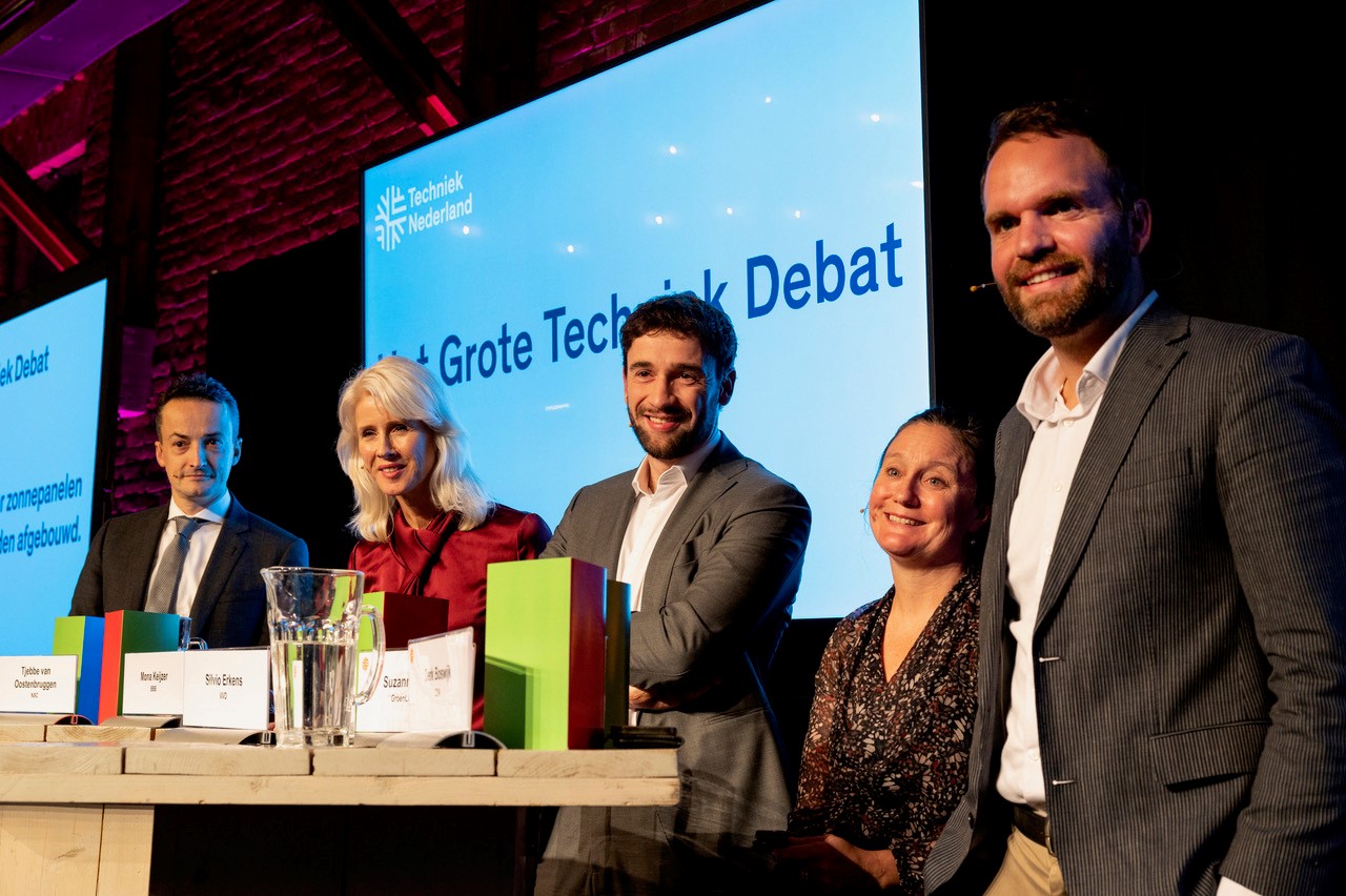 Politiek met technieksector in debat